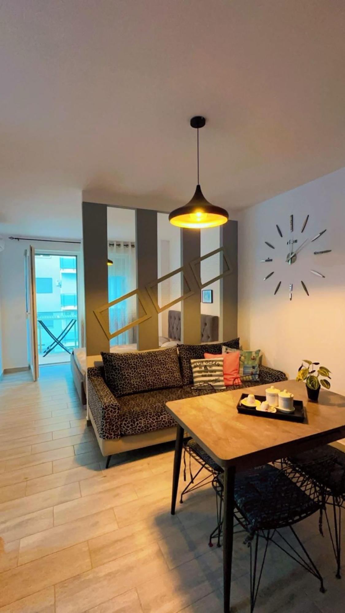 King's Apartment/sea View *