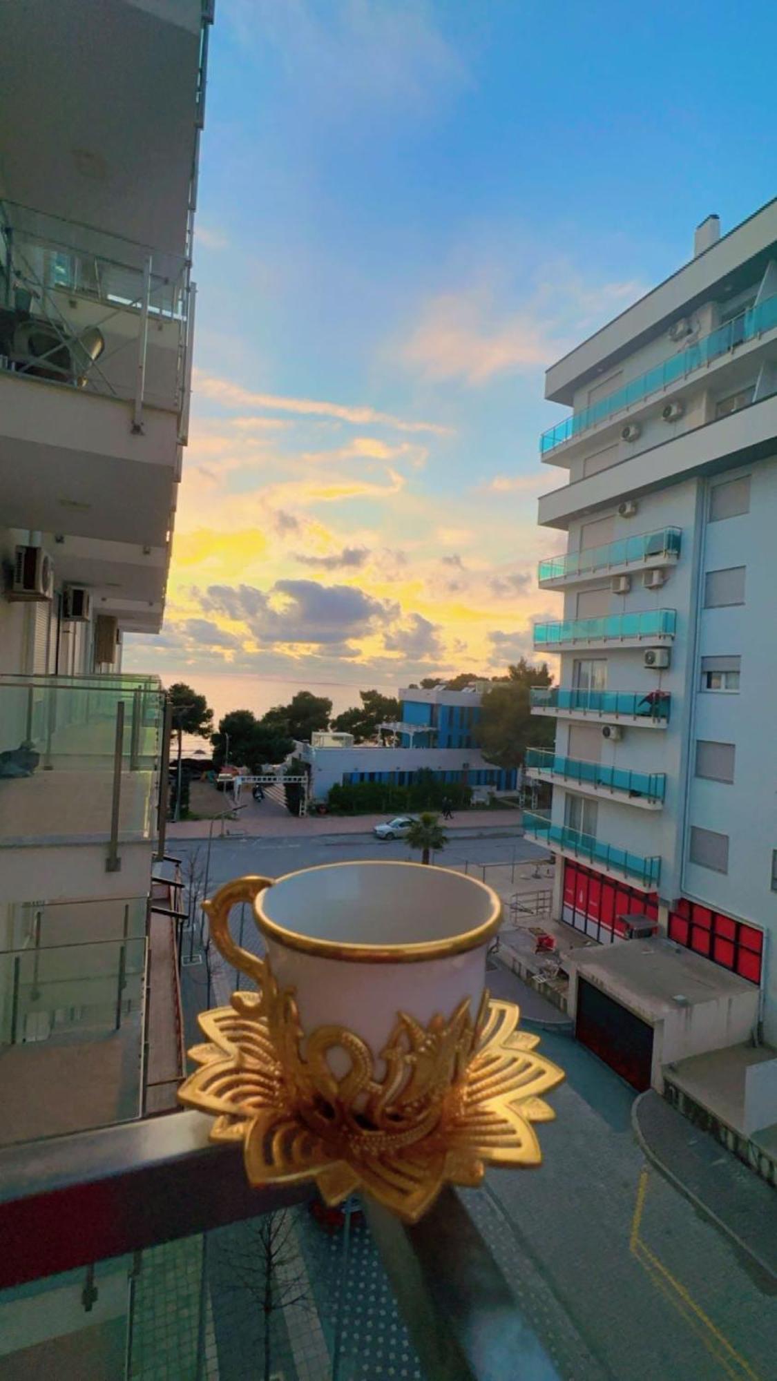 King's Apartment/sea View